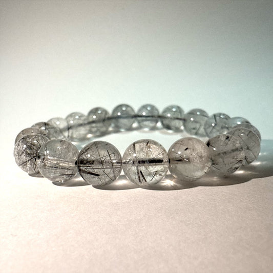 【影の輝き】ブラックルチルクォーツブレスレット